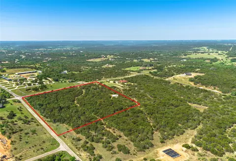 1115 Beacon Lake Dr, Bluff Dale, TX 76433
