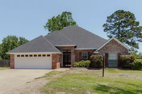 9106 Summer Tree Cir #1, Greenwood, LA 71033