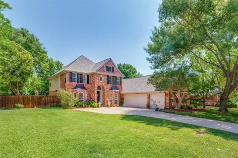 907 Parkwood Ct, Mckinney, TX 75072
