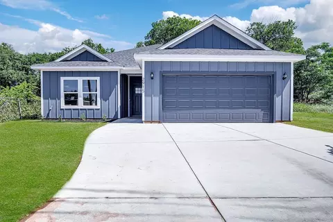 2915 La Salle St, Fort Worth, TX 76131
