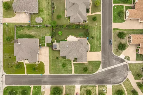 View/Area - 283 Briarleaf Cir, Hewitt, TX 76643 photo 3 of 4