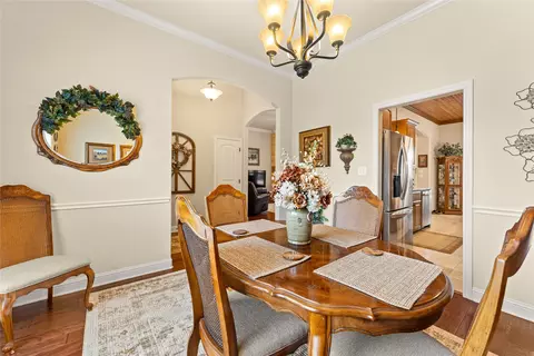 Dining - 283 Briarleaf Cir, Hewitt, TX 76643 photo 2 of 4