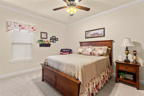 Bedroom - 283 Briarleaf Cir, Hewitt, TX 76643 photo 6 of 6