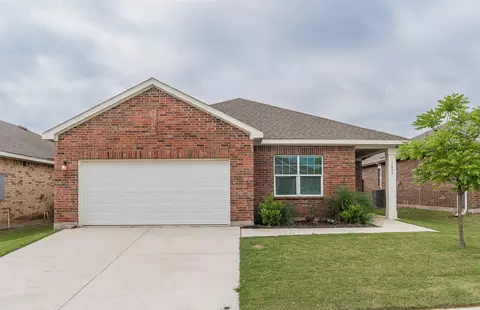 1637 Shadow Hawk Dr, Haslet, TX 76052