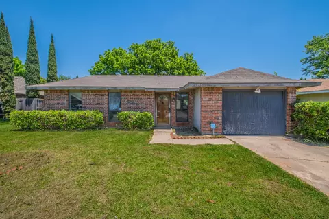 1605 Whiteoak Dr, Garland, TX 75040