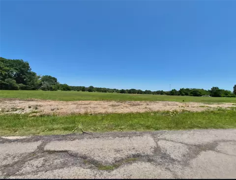 000 W Division St, Blossom, TX 75416