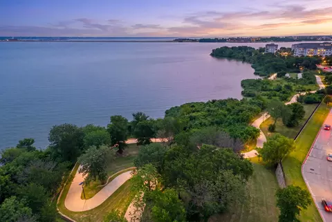 2204 Sternpost Mews, Rowlett, TX 75088