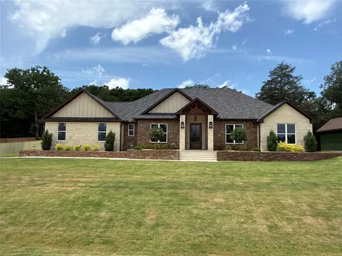 14713 Woodland Creek Dr, Tyler, TX 75706
