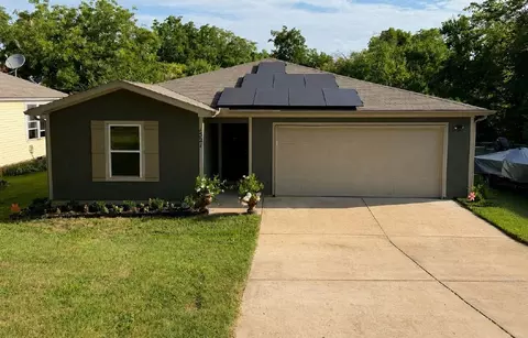 1521 W Gandy St, Denison, TX 75020