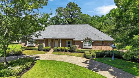5540 Bent Tree Dr, Shreveport, LA 71115