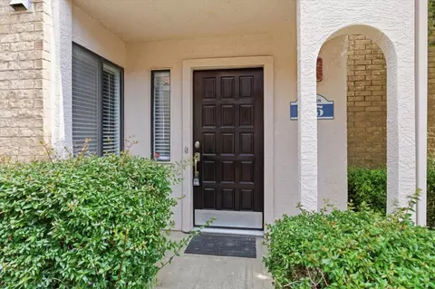 551 Ranch Trl #195, Irving, TX 75063