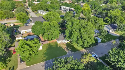 1103 Bellaire Dr, Grapevine, TX 76051