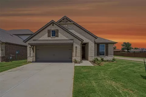 3415 Helena St, Gainesville, TX 76240