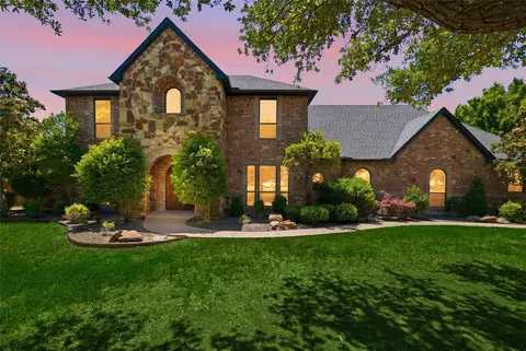 5079 April Ln, Waxahachie, TX 75165