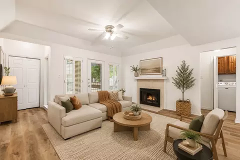 3105 San Jacinto St #207, Dallas, TX 75204
