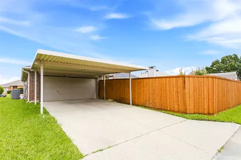 2720 Preston Crk, Mesquite, TX 75181