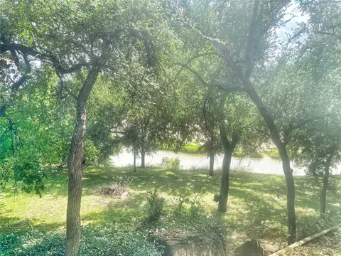 101 River View Rd, Millsap, TX 76066