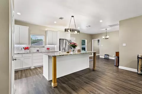 Kitchen - 2658 Oak Ridge Rd, Denison, TX 75021 photo 2 of 4