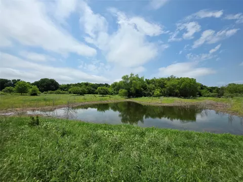 601 County Road 136, Comanche, TX 76442