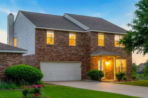 5004 Senator Dr, Fort Worth, TX 76244