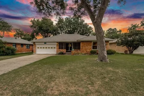 417 Rorary Dr, Richardson, TX 75081
