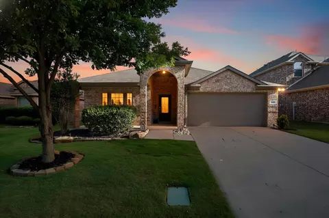 820 Austin Ln, Lavon, TX 75166
