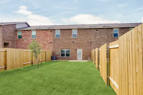 413 Mbs Way, Pilot Point, TX 76258 photo 8