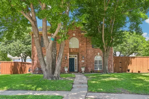 828 Lakeview Ct, Coppell, TX 75019