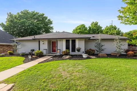 105 Pueblo Cir, Waxahachie, TX 75165