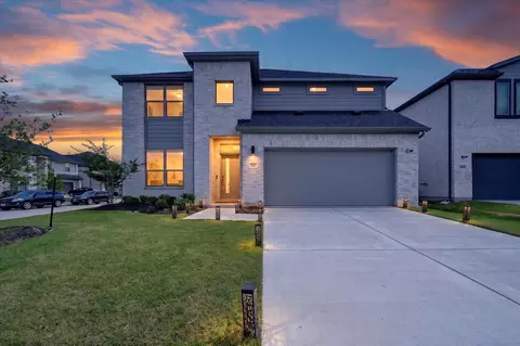 582 Silver Springs Ln, Lavon, TX 75166