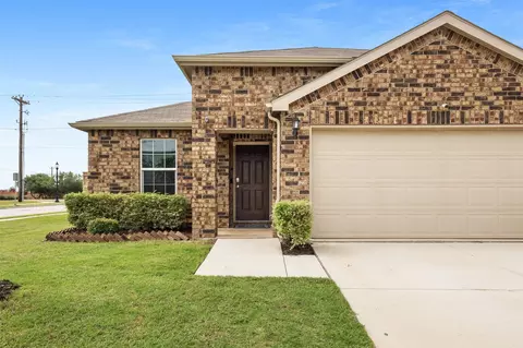 1914 Waggoner Dr, Aubrey, TX 76227
