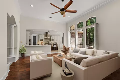 950 Garnet Cv, Oak Point, TX 75068