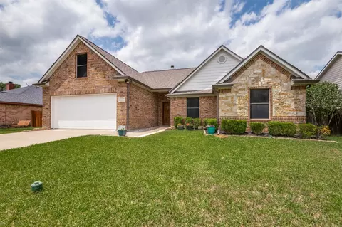 112 Hamblen Blvd, Palmer, TX 75152