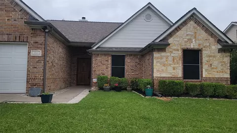 112 Hamblen Blvd, Palmer, TX 75152