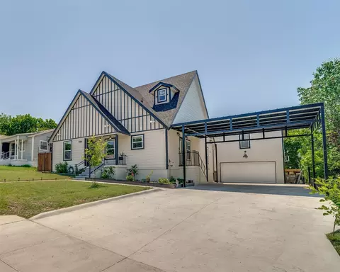 2666 Burton Ave, Fort Worth, TX 76105