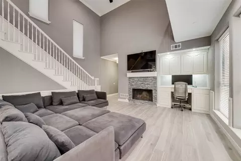 17060 Upper Bay Rd, Addison, TX 75001