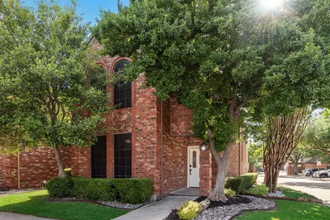 17060 Upper Bay Rd, Addison, TX 75001