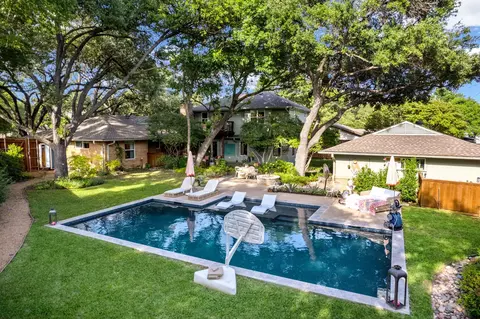 911 Saint Lukes Dr, Richardson, TX 75080