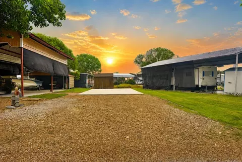 2023 Pelican Isle Dr, Kerens, TX 75144