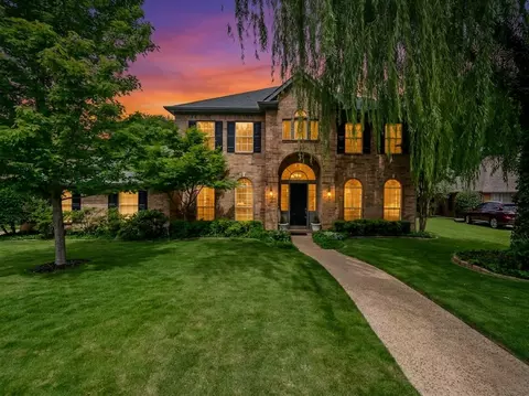 2704 Lakesedge Dr, Mckinney, TX 75072