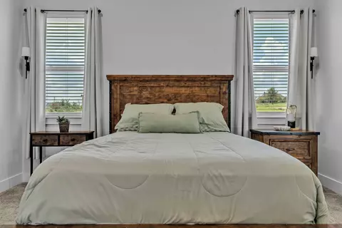 Bedroom - 2004 Willy Dilly Rd, Springtown, TX 76082 photo 2 of 4