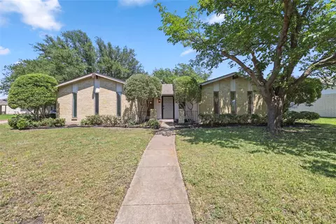 8 Green View Cir, Richardson, TX 75081