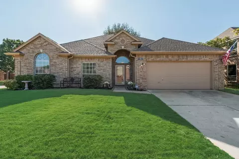 701 Crested Butte Trl, Flower Mound, TX 75028
