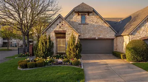 703 N Avalon Ct, Granbury, TX 76048
