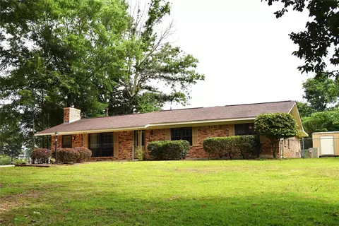 902 Hinton St, Minden, LA 71055