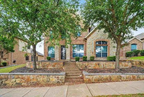 424 Castle, Desoto, TX 75115