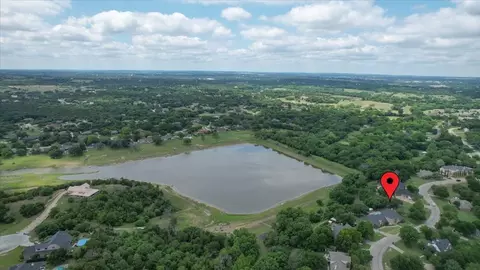 141 Lakeview Dr, Aledo, TX 76008