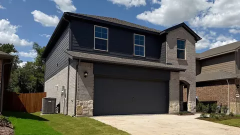 2215 Bosque Trl, Crandall, TX 75114