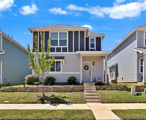 5528 Topwater Trl, Fort Worth, TX 76119
