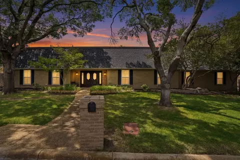 3812 Lands End St, Fort Worth, TX 76109